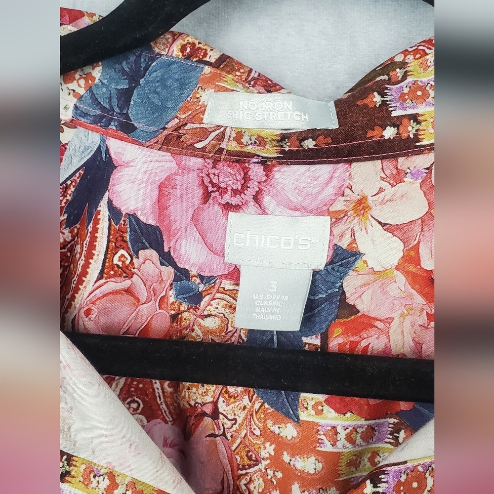 Chico’s Noiro Print Tapestry Button Down Blouse Women Size XL - Picture 3 of 8